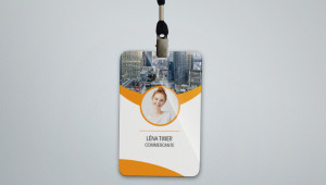 Identifiez-vous avec des badges personnalisés ! Pour que vos interlocuteurs et les personnes avec qui vous allez échanger vous identifie rapidement et se souviennent de vous.